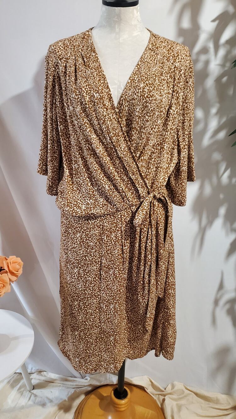 Garnet Hill Hazel Crepe Leopard Animal Print Drape V-Neck Wrap Dress Sz 18 Dune